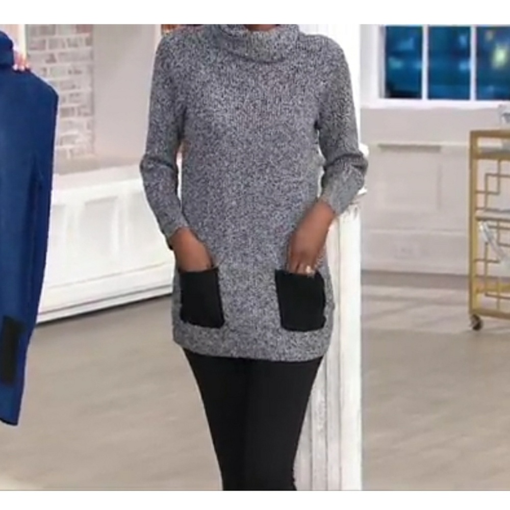 ⭐Susan Graver Turtleneck Sweater⭐ - Picture 7 of 8
